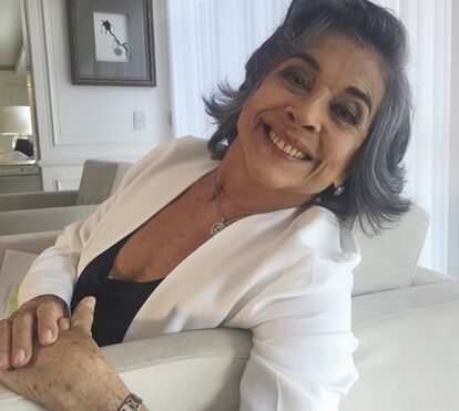 Betty Faria arrasa na praia aos 76 anos e serve de exemplos para outras 'avós'