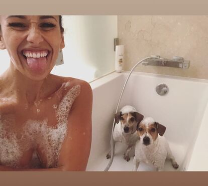 Rita Pereira nua na banheira 