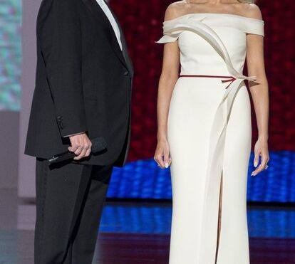 Os visuais de Melania Trump neste primeiro ano como primeira-dama