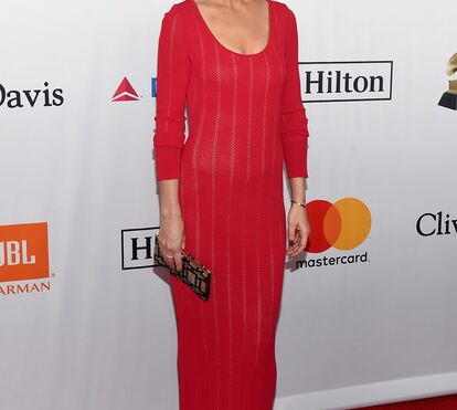 Festa Pré-Grammys: vermelho, preto e branco na ordem do dia