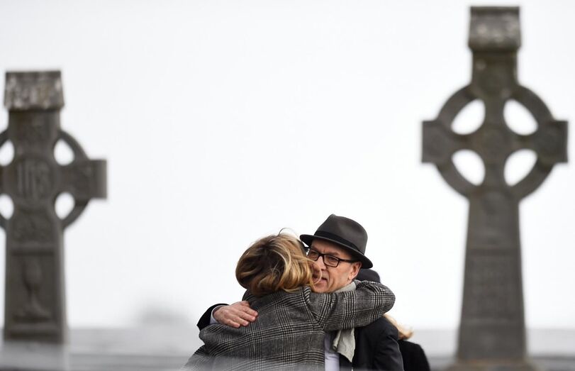 Foi finalmente revelada a causa de morte de Dolores O'Riordan, a vocalista dos Cranberries