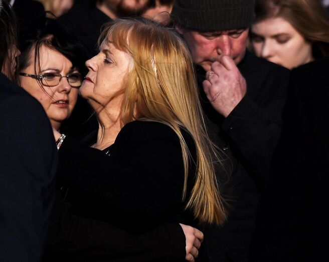 Foi finalmente revelada a causa de morte de Dolores O'Riordan, a vocalista dos Cranberries