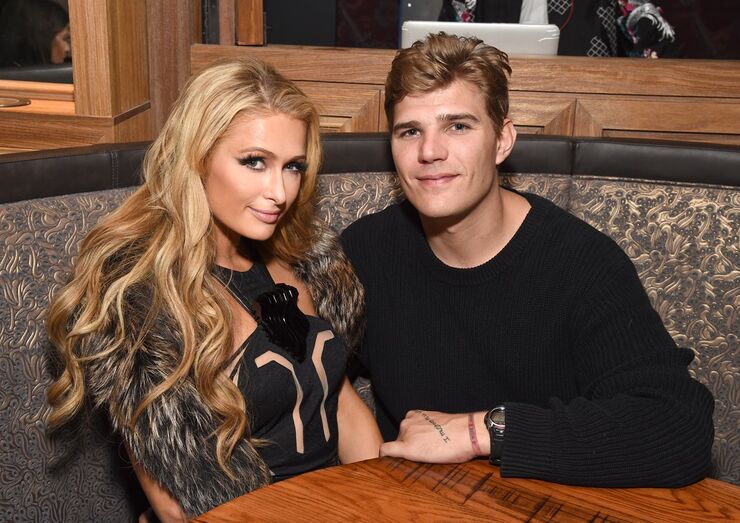 Paris Hilton, Chris Zylka