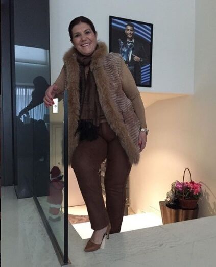 Dolores Aveiro