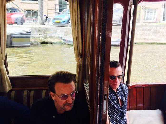 U2