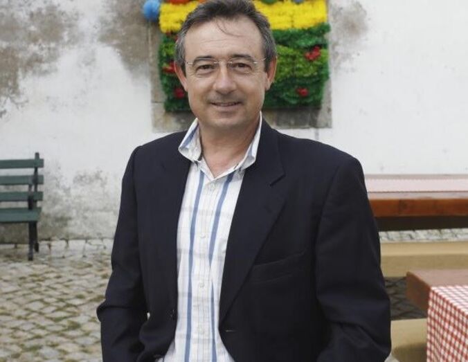 Luís Aleluia, menino tonecas, violência