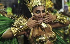 Juliana Paes vítima de violência minutos antes de desfilar como rainha da bateria