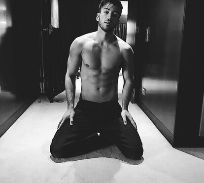 David Carreira em boxers