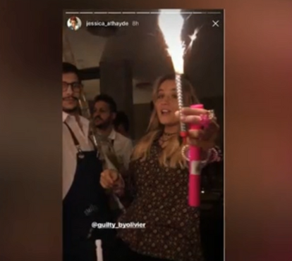 Kelly Bailey celebra 20 anos com Lourenço Ortigão