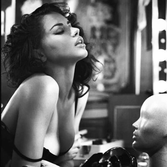 Miranda Vee, Gigi Hadid, Bella Hadid, Mohamed Hadid, acusado, violação