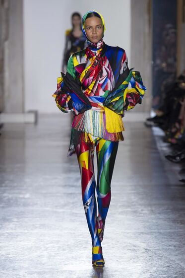  Versace, Milan Fashion Week, Scottish chic