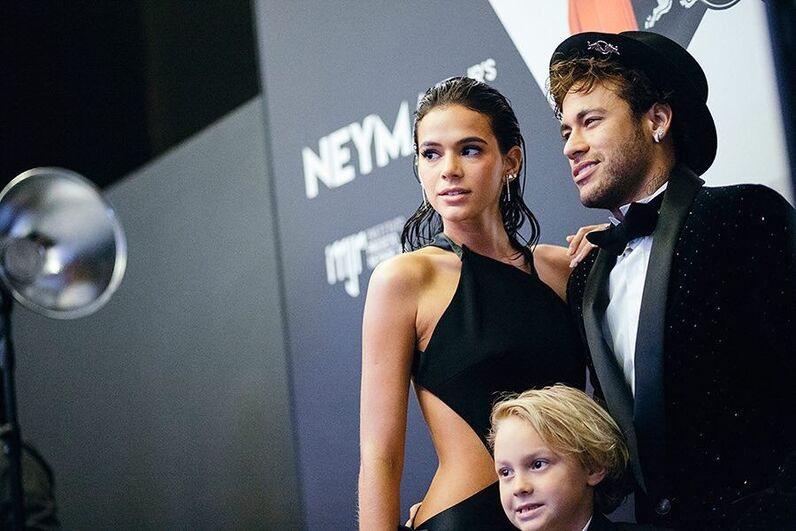 Neymar, Bruna Marquezine