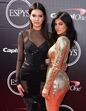Kendall Jenner, Kylie Jenner 