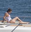 selena gomez, bikini
