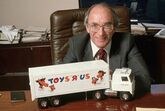 Charles Lazarus, o fundador da Toys 'R' Us	