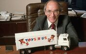 Charles Lazarus, o fundador da Toys 'R' Us	