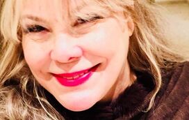 Pesadelo. Cristina Caras Lindas emociona-se e revela que vive "à beira da mágoa" por ninguém lhe dar a mão