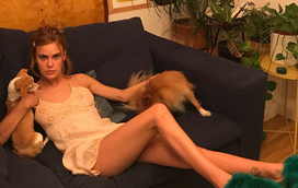 Filha de Bruce Willis e Demi Moore mostra-se como veio ao mundo