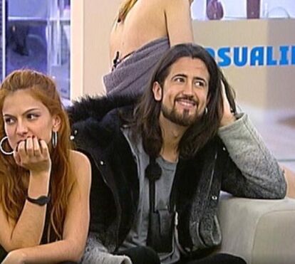 César e Gabriela fazem amor