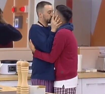 O primeiro beijo gay da Casa dos Segredos: Luan não resiste a Tiago