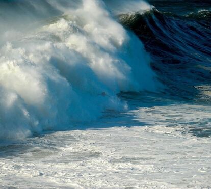 Ondas excecionalmente fortes vão atingir costa de Portugal