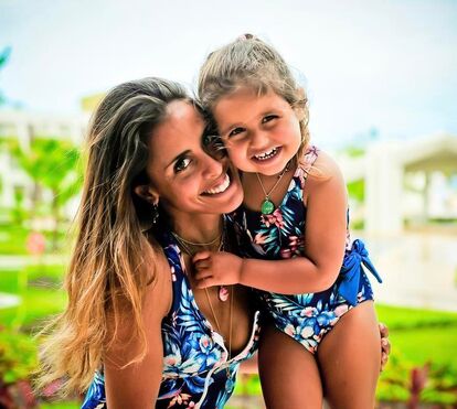 Cansada das rotinas domésticas? Carolina Patrocínio reclama das férias das filhas