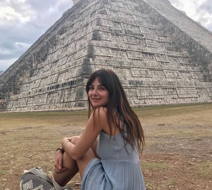 Helena Coelho exibe o corpo em viagem de sonho ao México