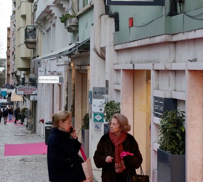 É a 'loucura' no regresso do Pink Day à rua Castilho 
