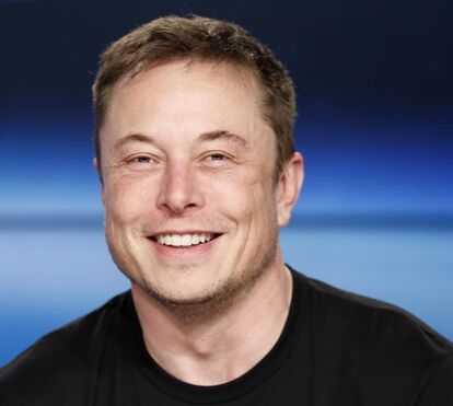 Elon Musk da Testla mostra foto do filho recém-nascido 'coberto' de tatuagens