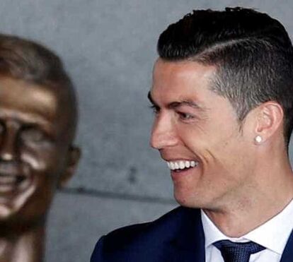 Depois de 'gozado', escultor madeirense faz novo busto de Ronaldo