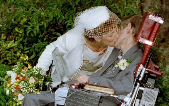 Stephen Hawking e Elaine Mason