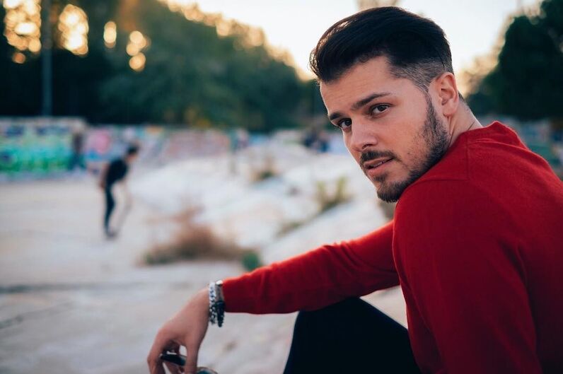 Mickael Carreira 