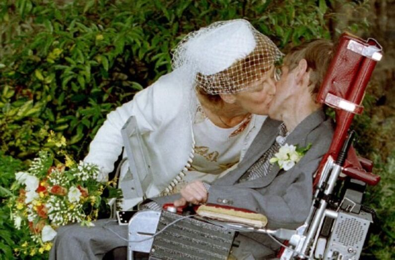 Stephen Hawking e Elaine Mason