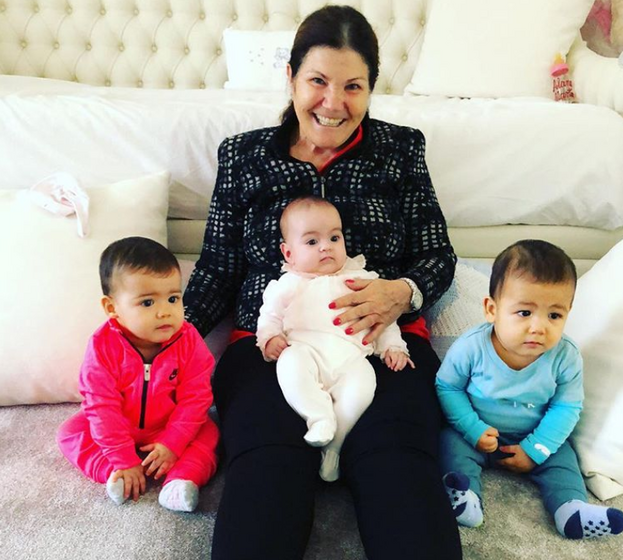 dolores aveiro, netos