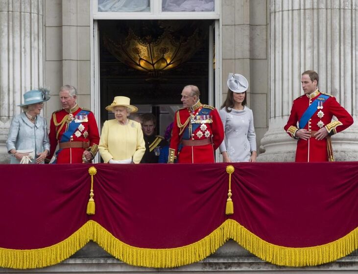 Príncipe Carlos, Reino Unido, William, Isabel II