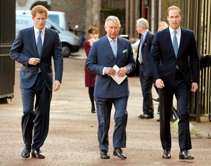 Príncipe Carlos, Reino Unido, William, Isabel II