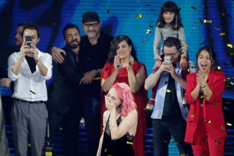 Cláudia Pascoal e Isaura vencem Festival da Canção