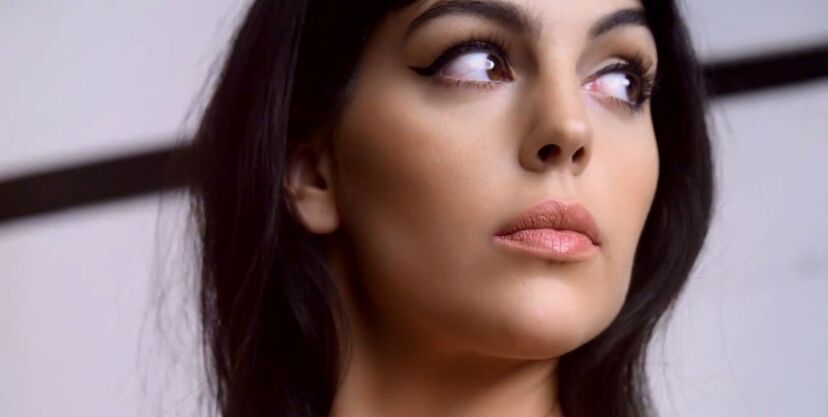 O novo 'look' de 3140 euros de Georgina Rodríguez