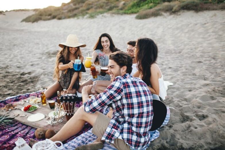 Amigos, praia, jovens, música, pic nic