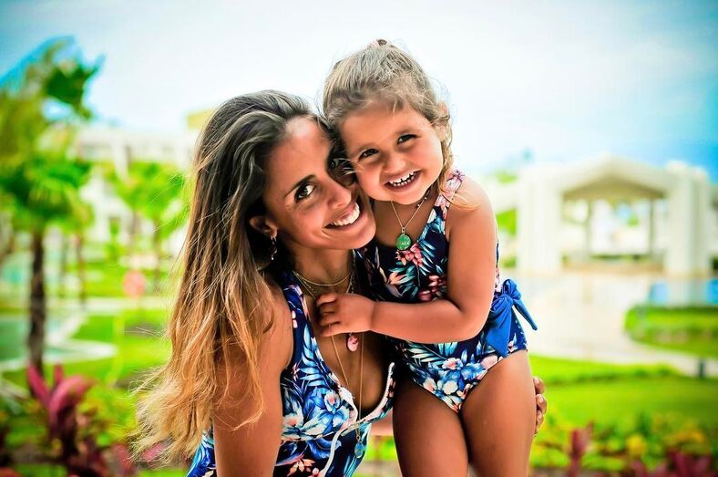 carolina patrocinio, filhas