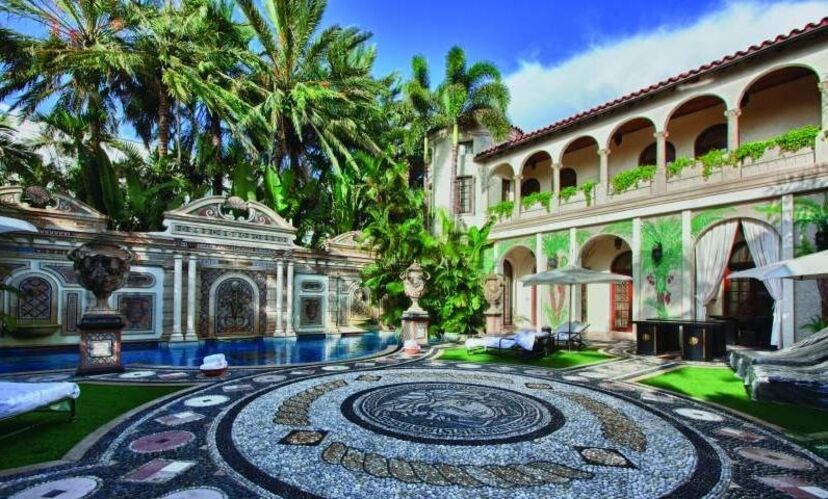 palácio gianni versace
