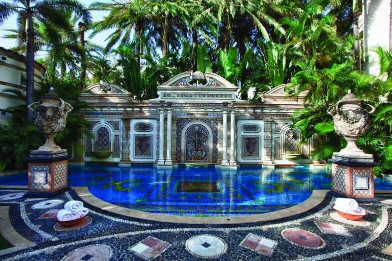palácio gianni versace