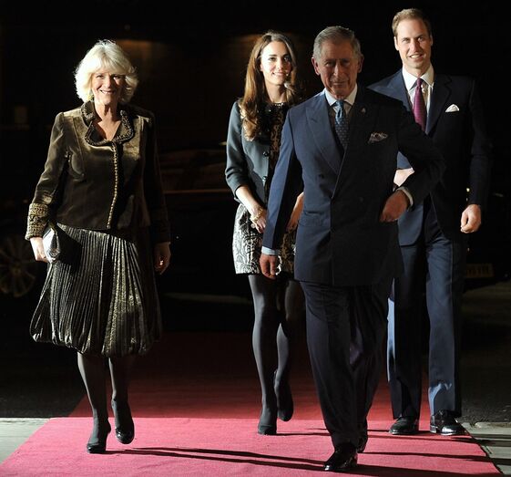 Príncipe Carlos, Reino Unido, William, Isabel II