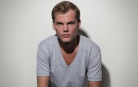 Morreu o super DJ Avicii de 'Wake me Up'. Tinha 28 anos.