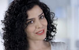 Explosão de beleza: Aos 47 anos, Letícia Sabatella mostra (quase) tudo