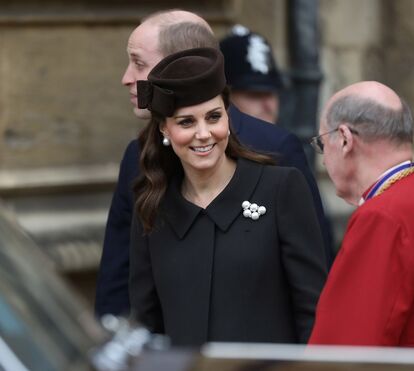 Kate Middleton recicla vestido no seu regresso da licença de maternidade