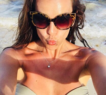 Sem maquilhagem e em biquíni: Catarina Furtado quer provocar ataques cardíacos aos fãs