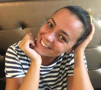 O que se passa com Marta Cruz, a filha mais velha de Carlos Cruz? Está quase irreconhecível