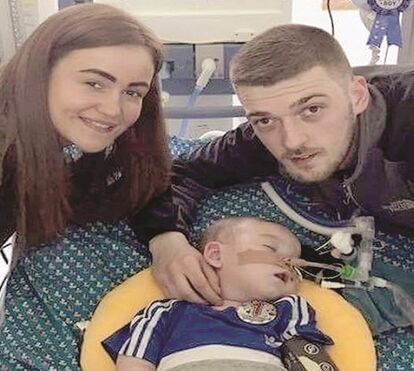 Morreu Alfie Evans, o 'bebé-milagre' que emocionou o mundo