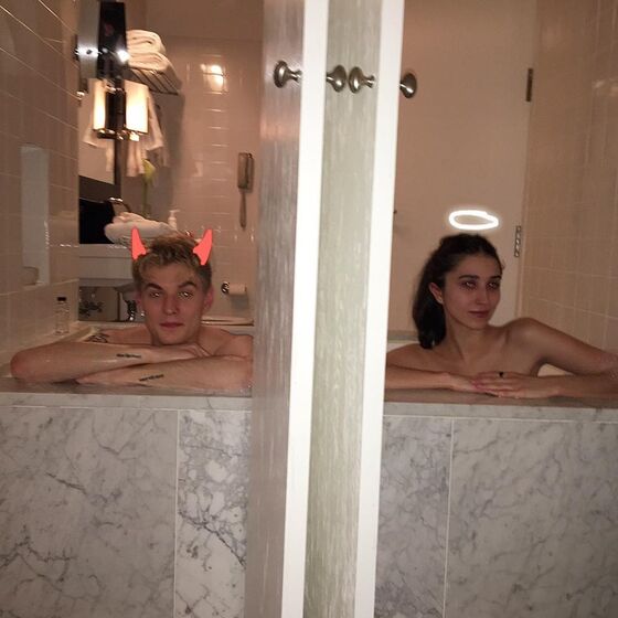 Amigos, Lily-Rose Depp, Walker Bunting